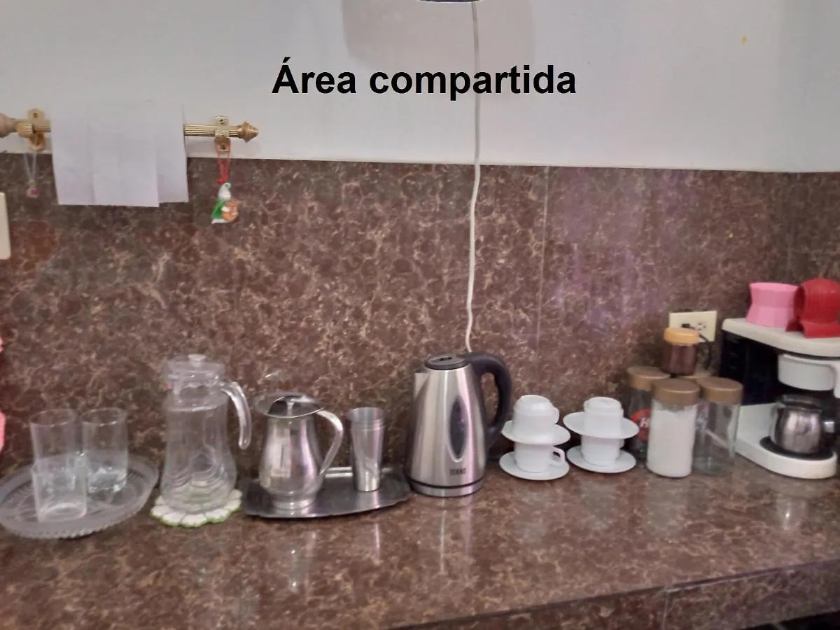 Acuarela Del Rio H#3 Cerca Aeropuerto Y Terminal Habitacion Privada Con Bano Γκουαγιακίλ 0*,