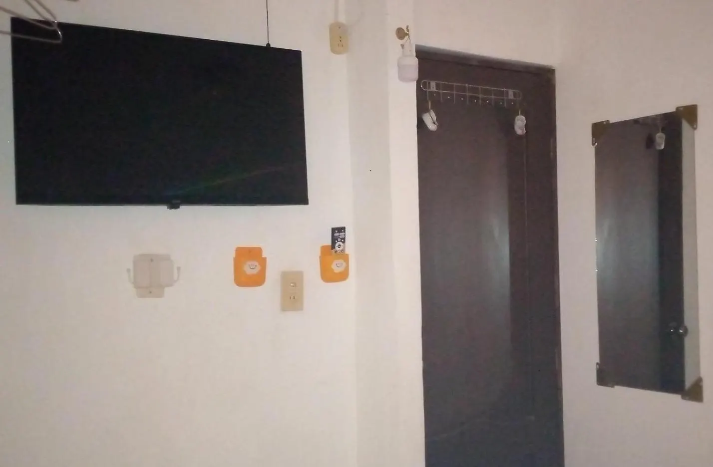 Rum i privatbostad Acuarela Del Rio H#3 Cerca Aeropuerto Y Terminal Habitacion Privada Con Bano Guayaquil